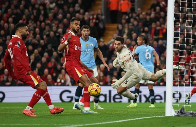Liverpool dau Man City anh 1