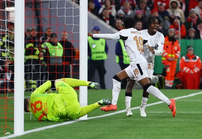 Bayern dau Leverkusen anh 7