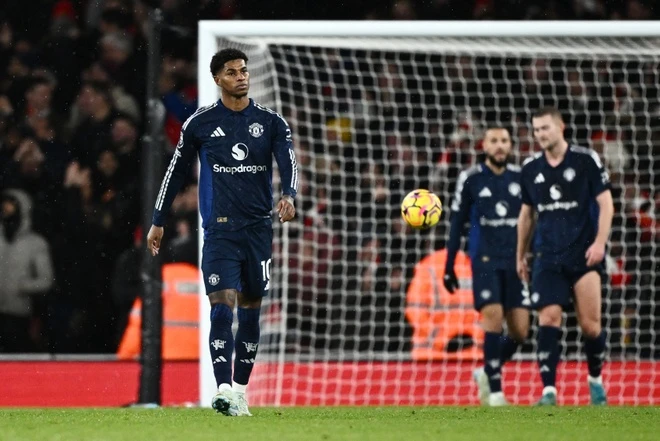 Rashford gay phan no anh 2