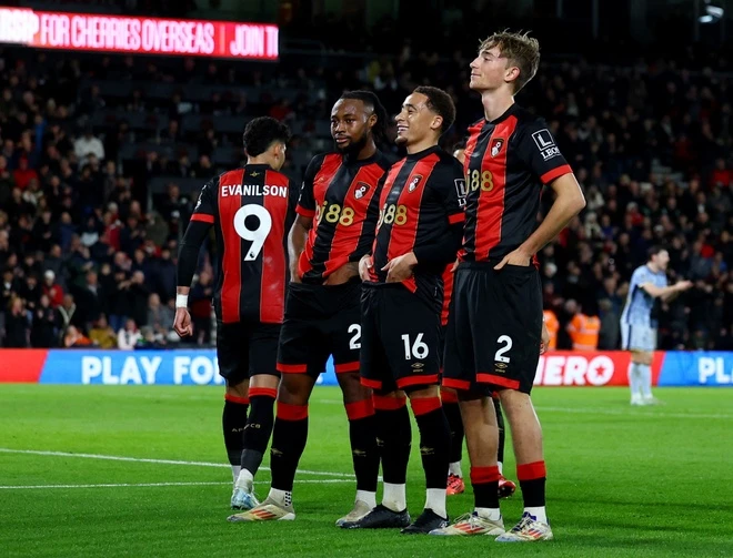Tottenham dau Bournemouth anh 2