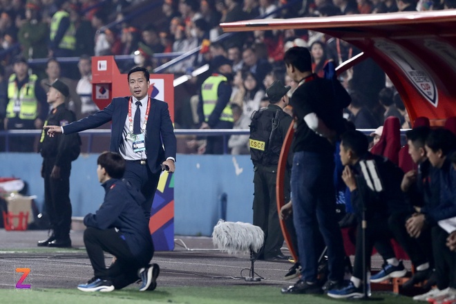 Kim Sang-sik gap su co anh 3