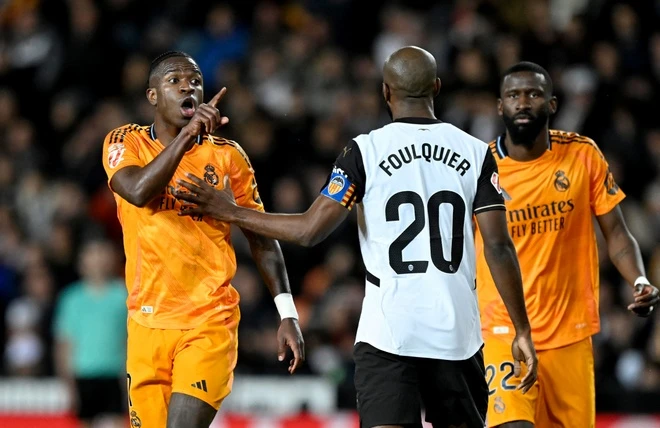 Real Madrid vs Valencia anh 1