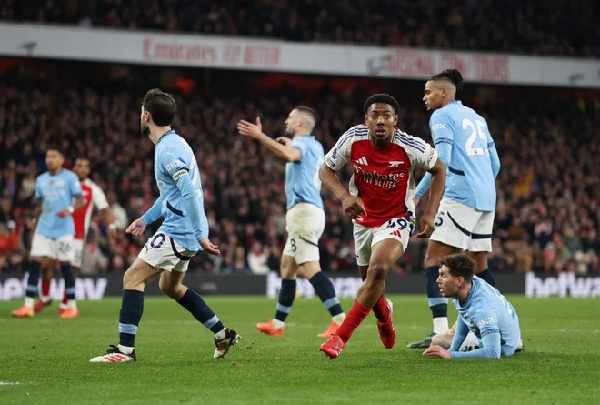 Arsenal dau Man City anh 14