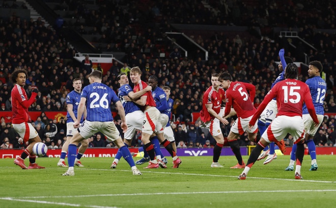 MU dau Ipswich anh 5
