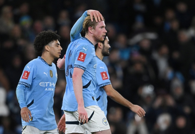 Man City dau Plympouth anh 6