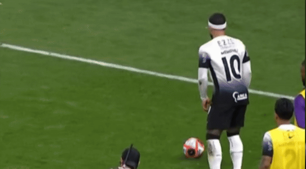 Depay cham ngoi au da anh 1