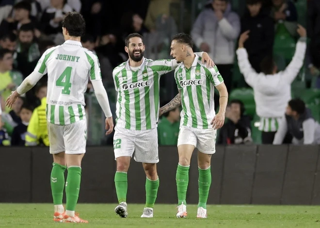 Isco anh 1
