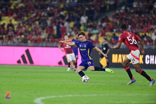 Fernandes duoi theo Hoang Duc anh 6