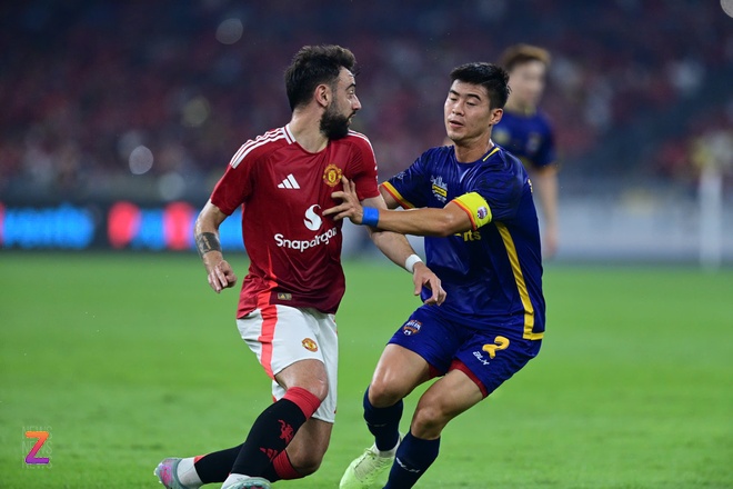 Fernandes duoi theo Hoang Duc anh 7