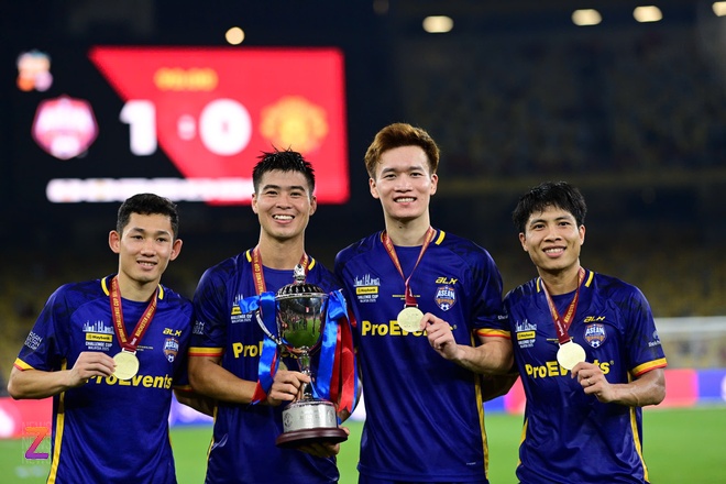 Fernandes duoi theo Hoang Duc anh 12