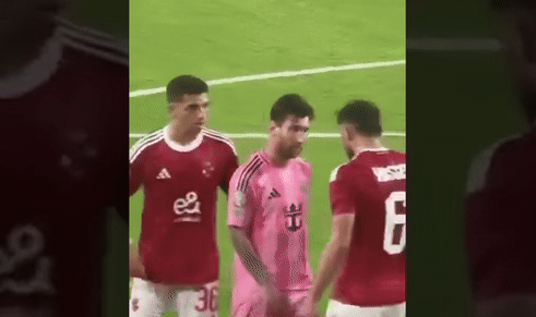 Messi huc dau doi thu? anh 1