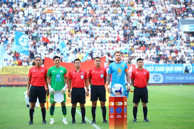 v.league anh 1